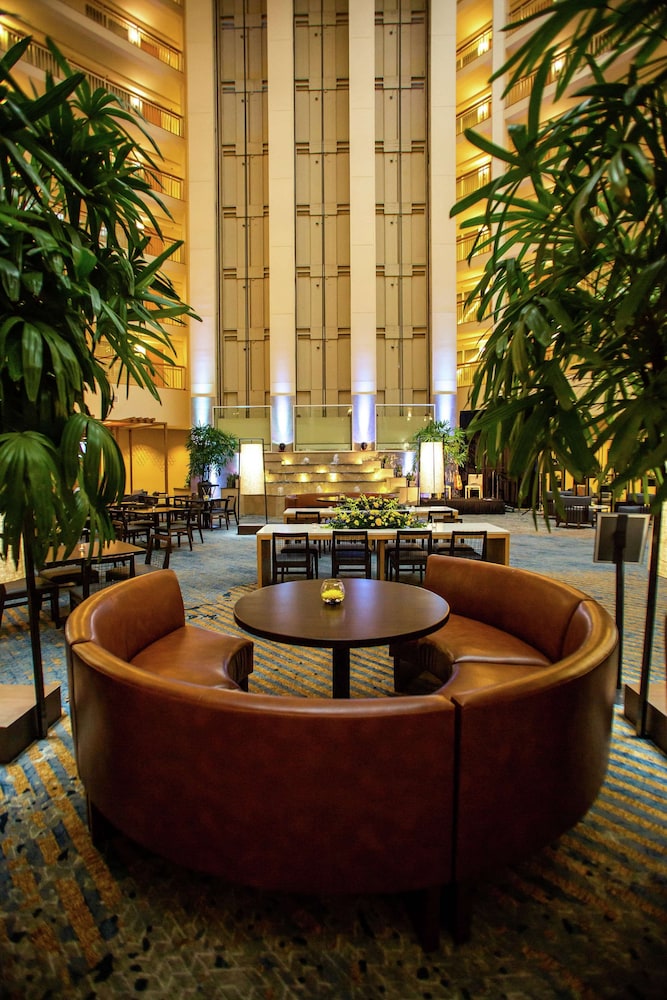 Embassy Suites by Hilton Columbus Dublin 7/55