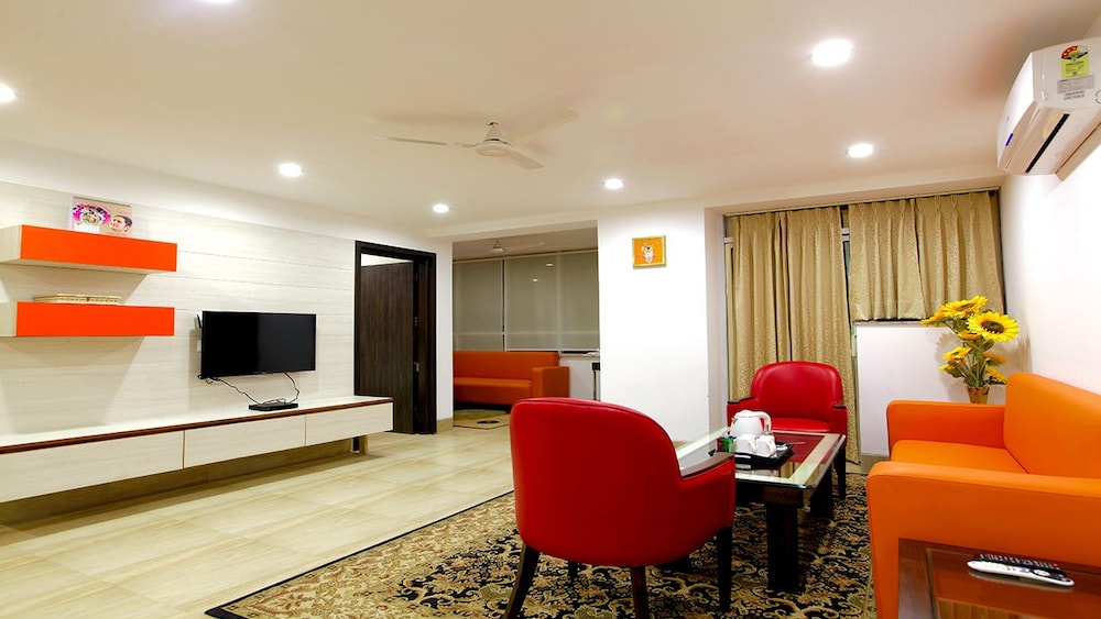 Hotel Santosh Dham 8/16