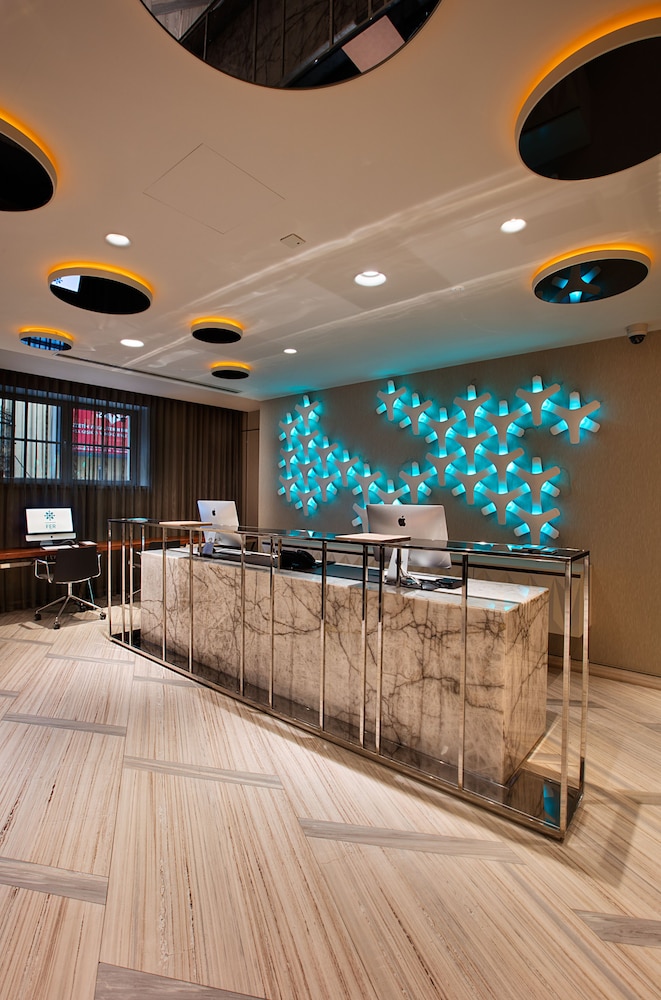 FER HOTEL 10/71