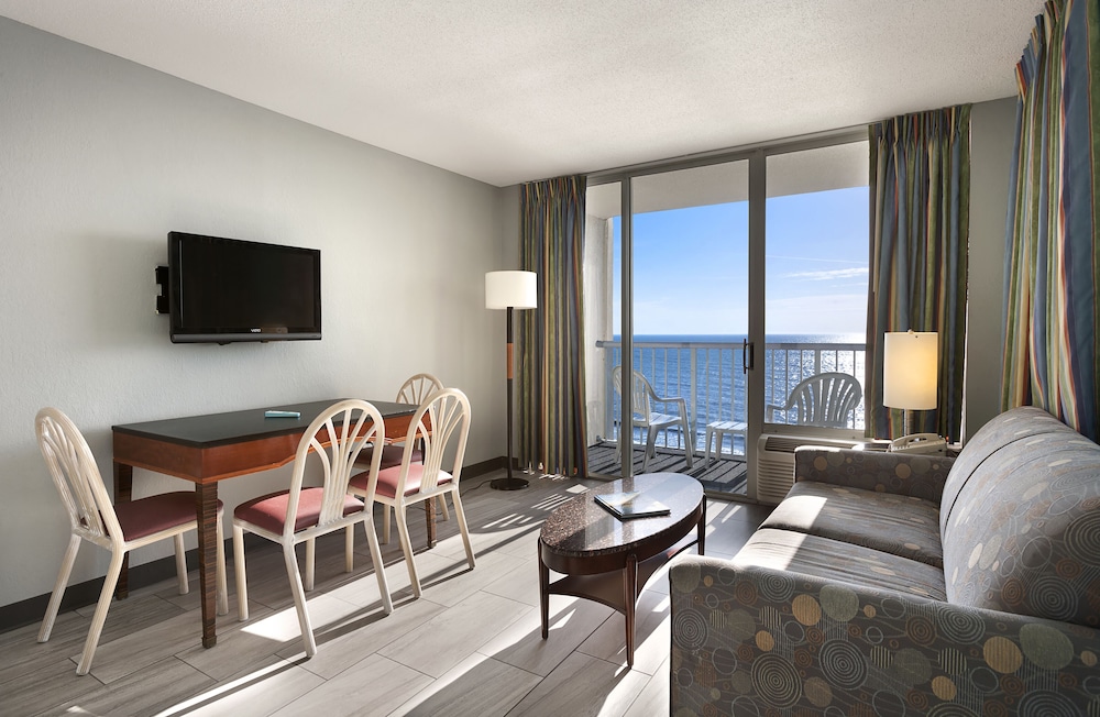Crown Reef Resort 46/68