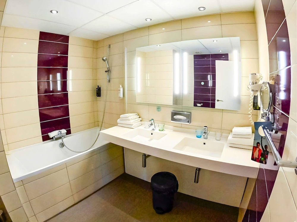 Ibis Styles Montbeliard Centre Velotte 68/68