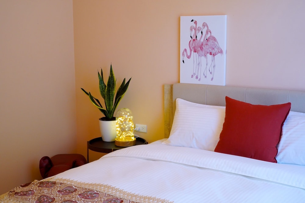 Little Piggy B&B 13/28