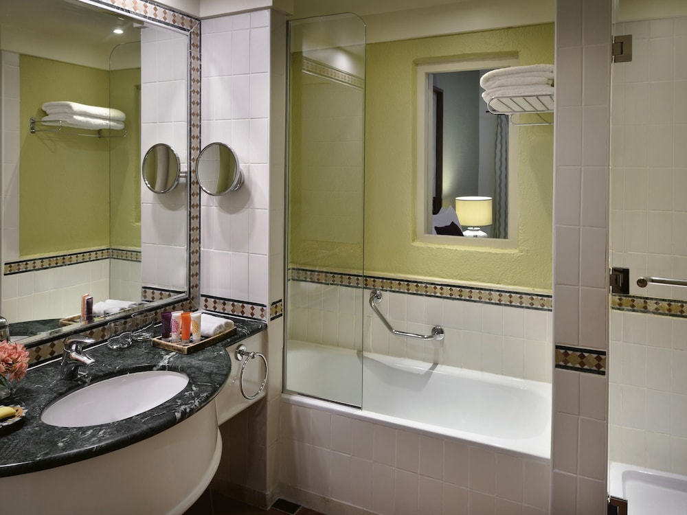 Movenpick Resort and Spa Dead Sea 74/75