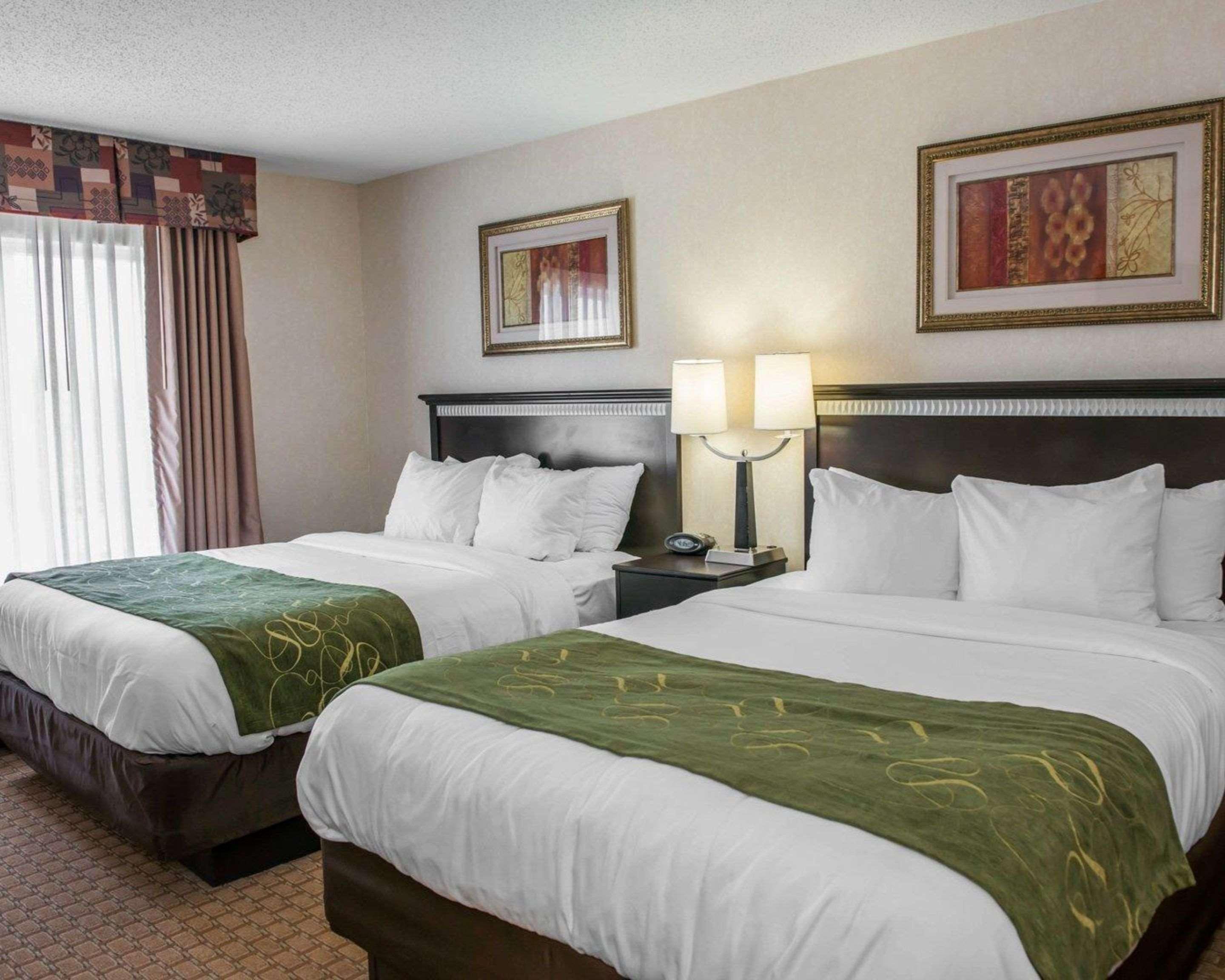 SUITE, 2 QUEEN BEDS