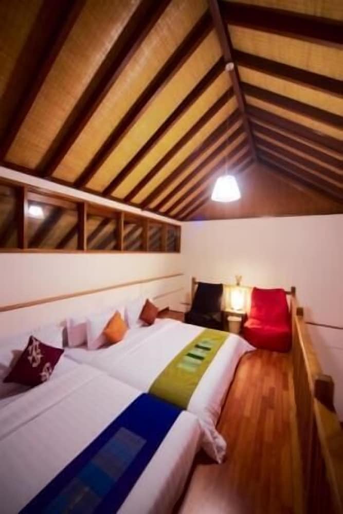 Villa Damar 9/36