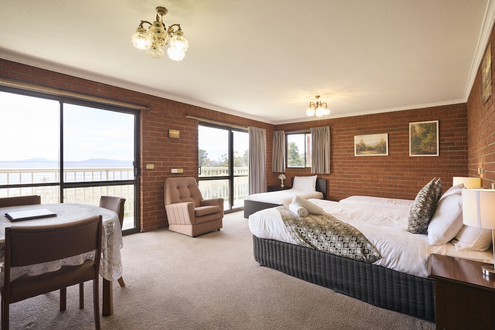 Swansea Waterloo Inn 13/50