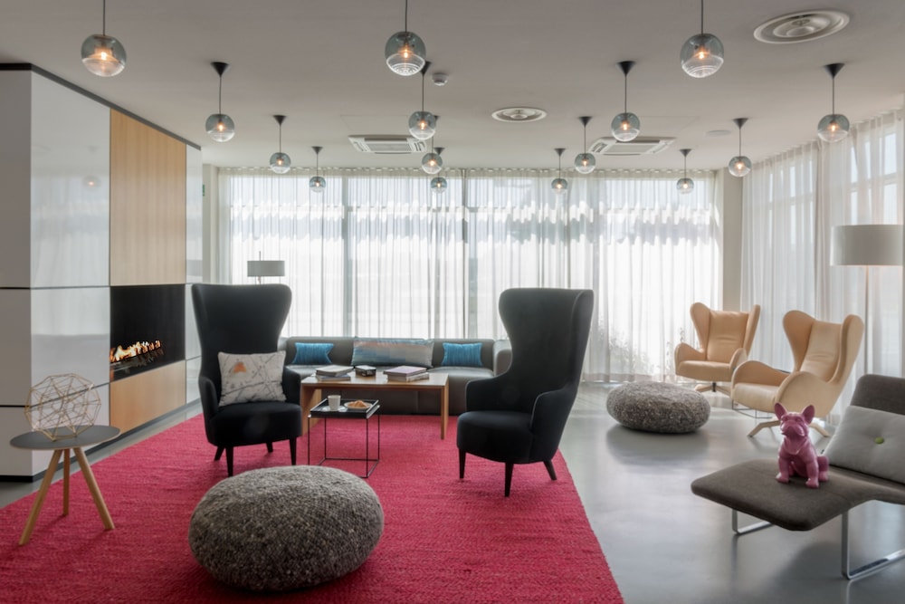 Moxy Milan Linate Airport 28/40