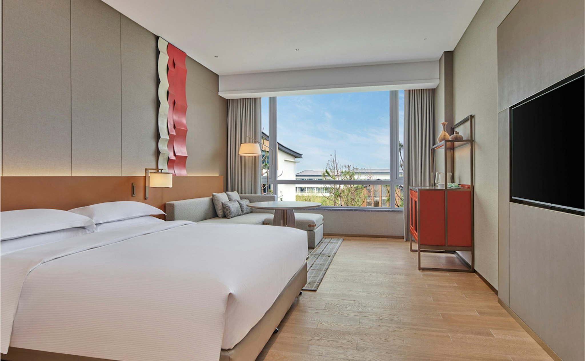 EXECUTIVE, KING BED