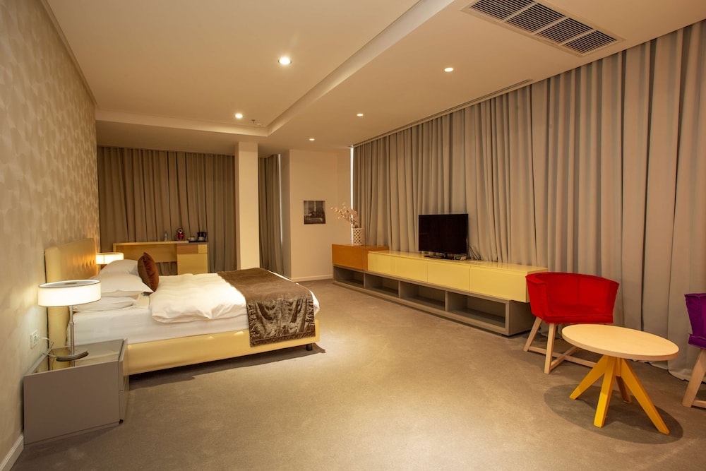 Best Western Premier Ark Hotel 21/32