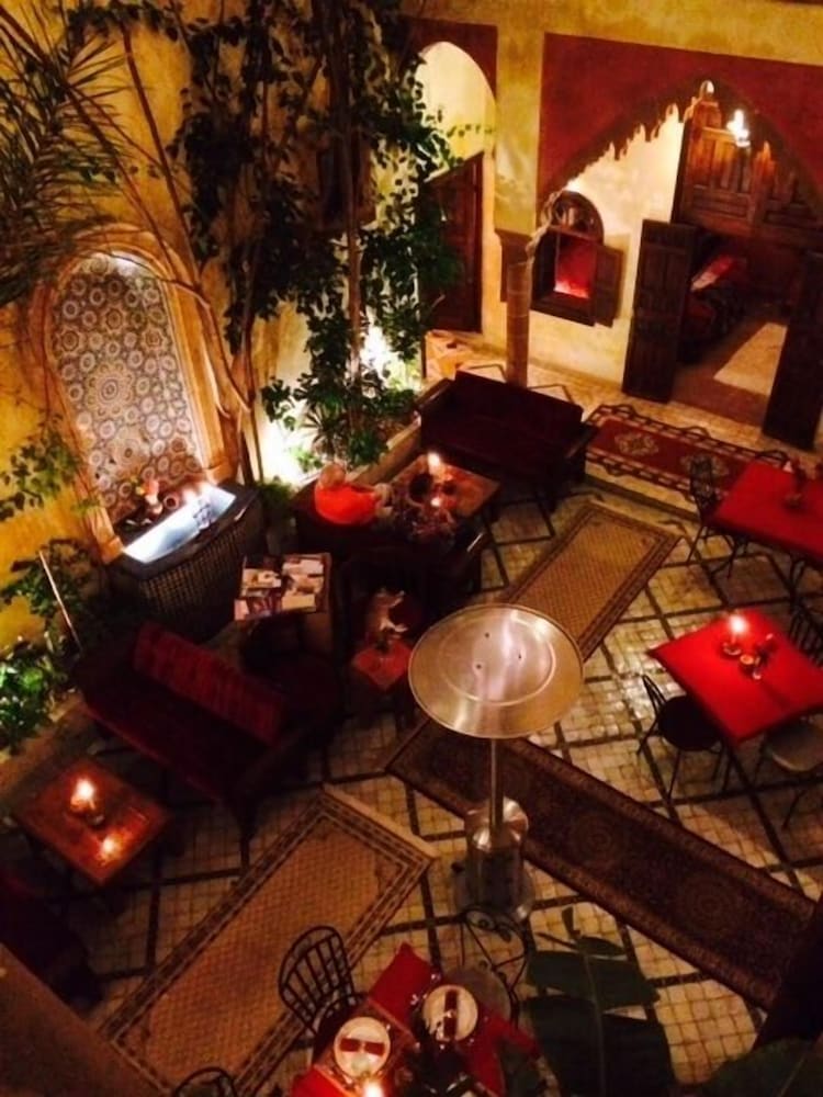 Riad Marlinea 28/50