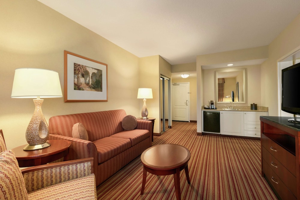 Hilton Garden Inn Fort Myers Airport/FGCU 15/36