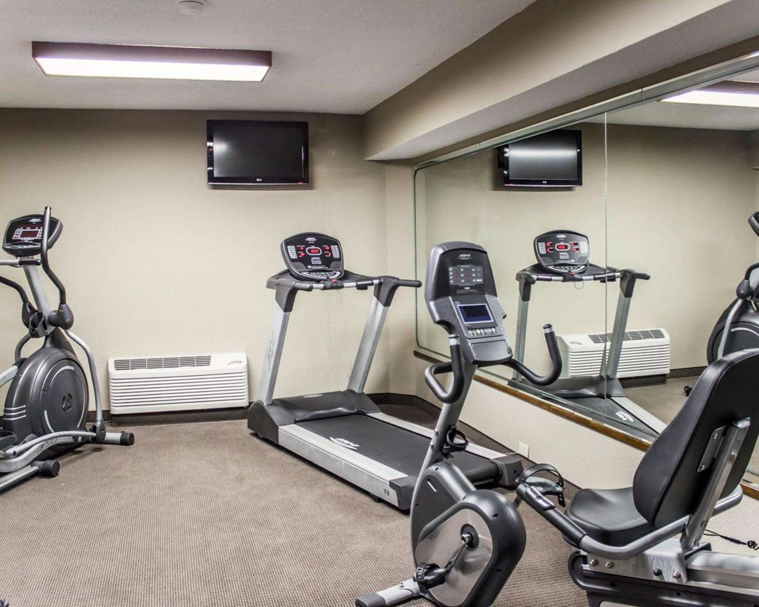 Sleep Inn & Suites Spring Lake - Fayetteville near Fort Bragg 7/17