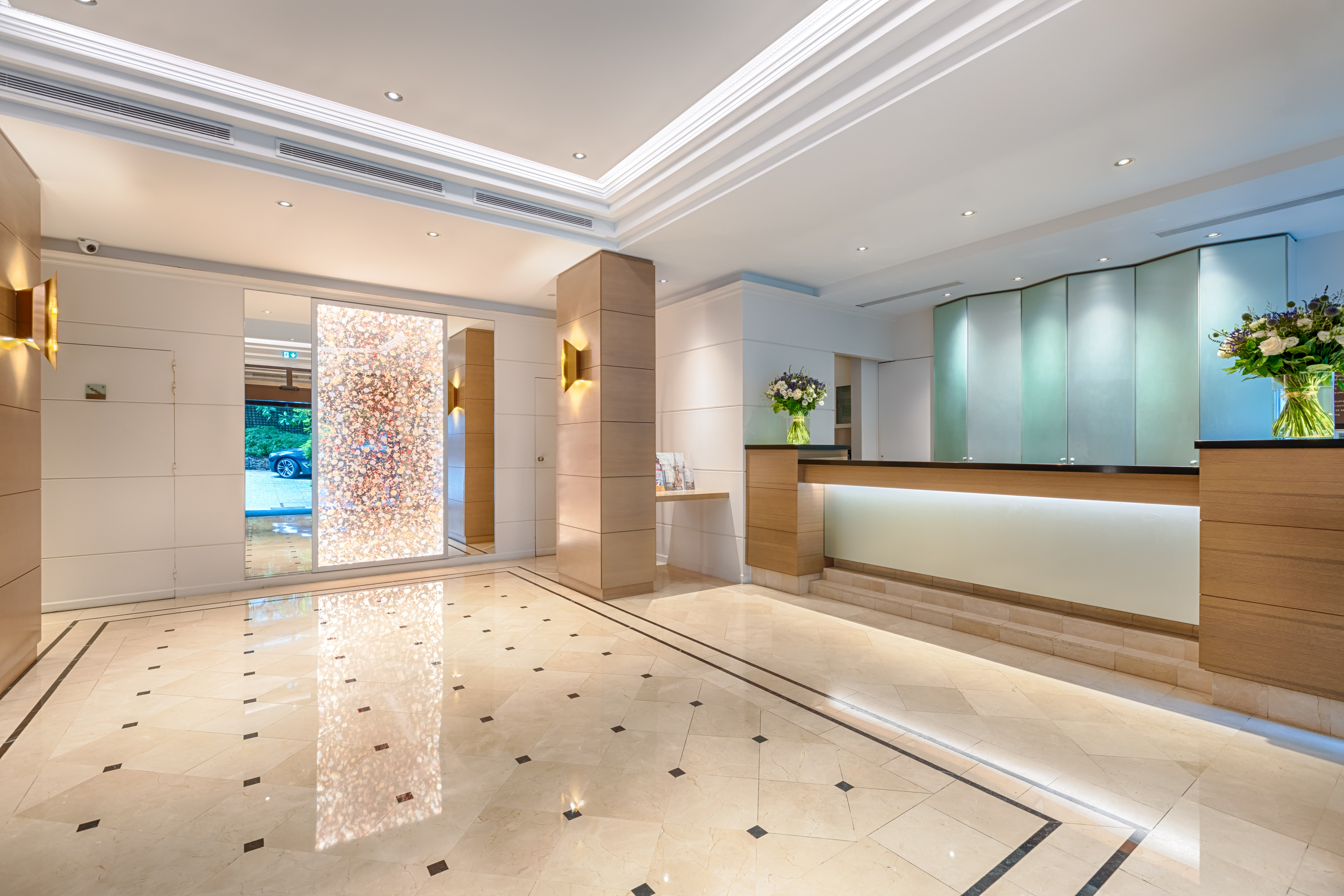 Hotel Garden Elysees 7/81