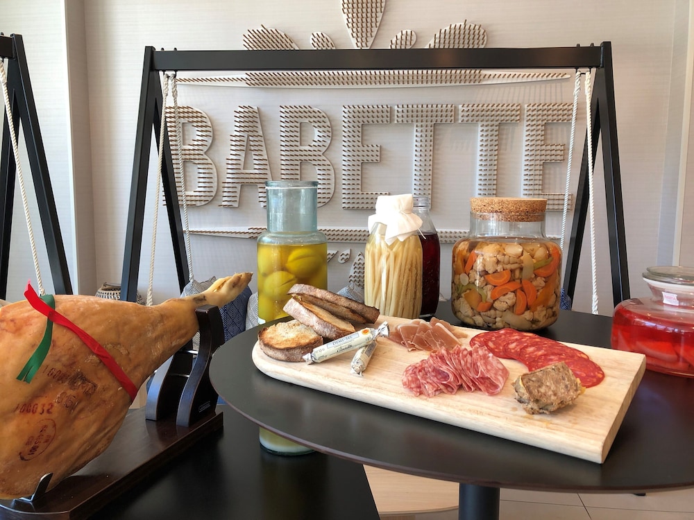 Hilton Garden Inn Bordeaux Centre 51/67