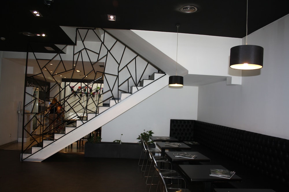 Hotel Mayerling 58/64