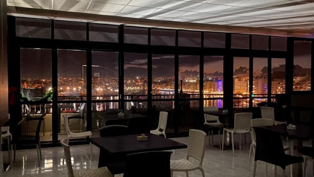 SLIEMA MARINA HOTEL 52/70