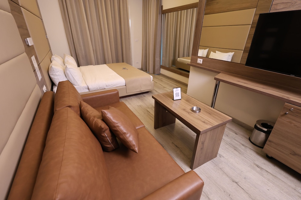 Ibiza hotel 32/50
