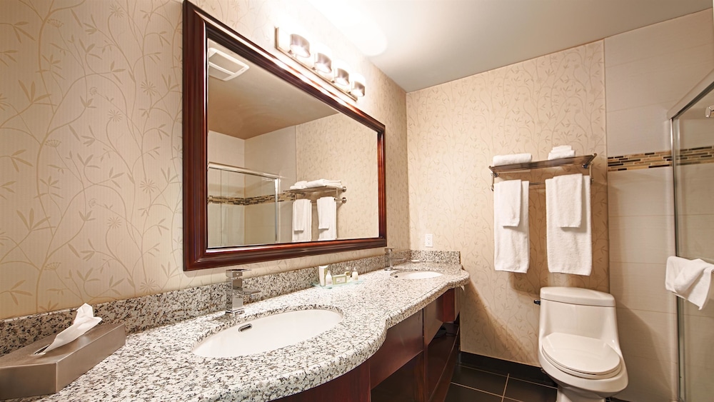 Days Inn By Wyndham Redwater 9/25