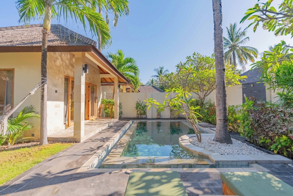 Kelapa Luxury Villas 49/80