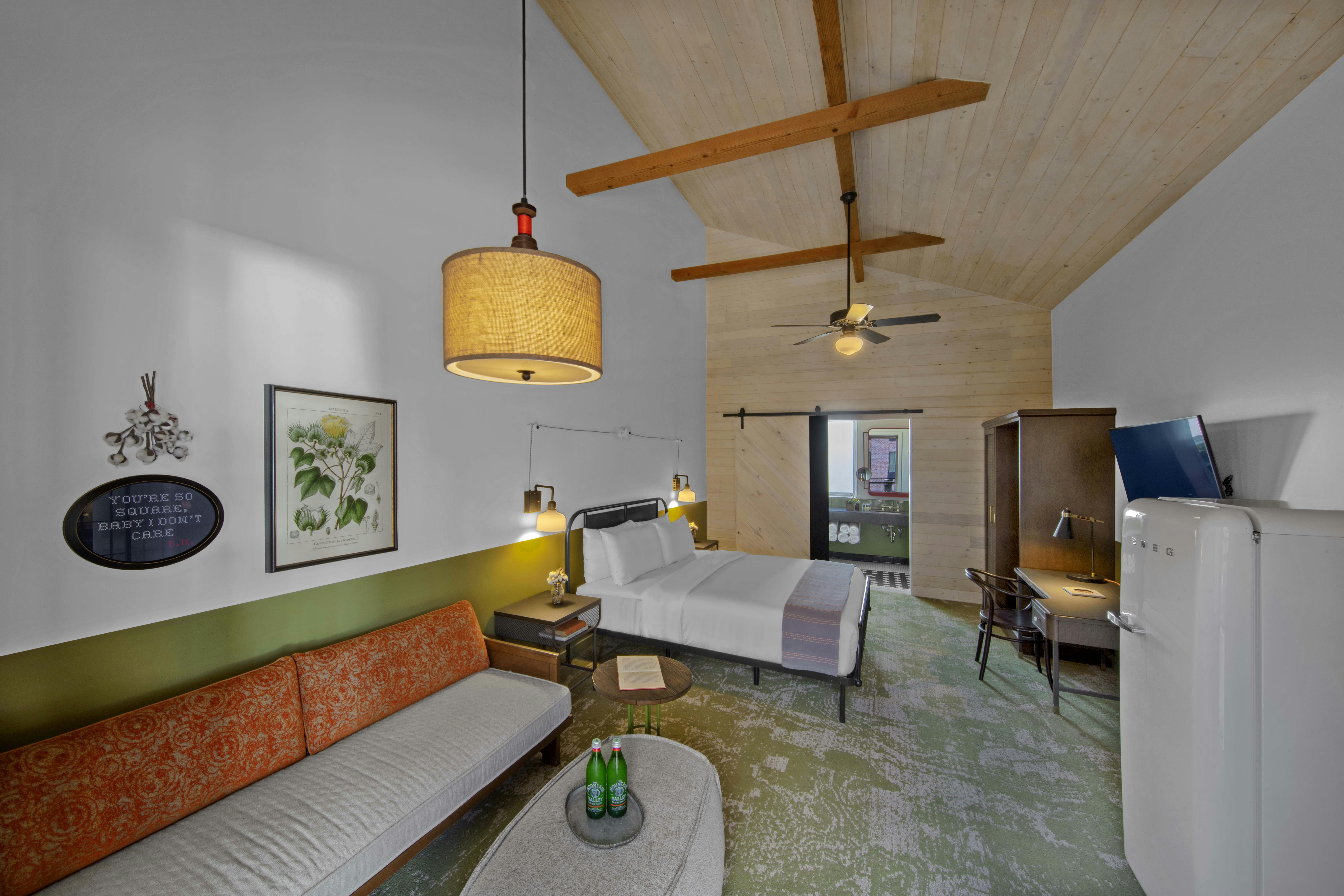 Cotton Court Hotel 28/80
