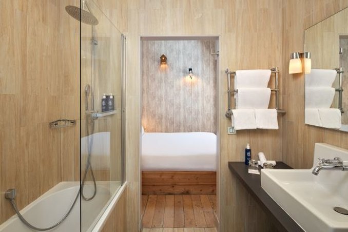 Hotel Les Plumes 49/52