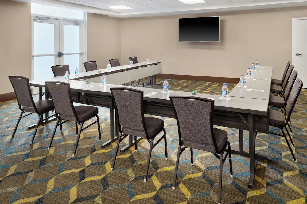 Fairfield Inn And Suites By Marriott Charlotte Airport 88/100