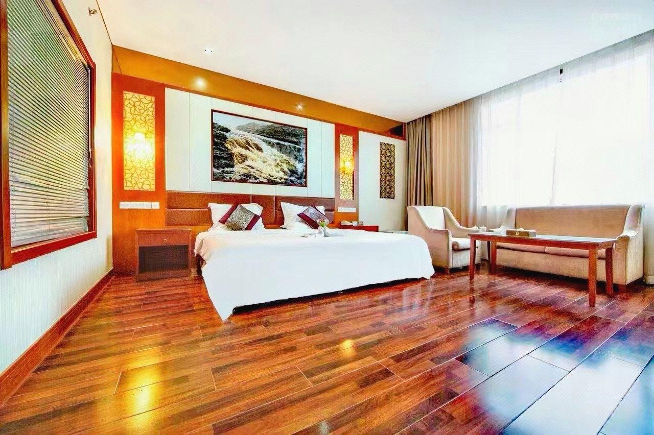 Huanghe Jingdu Conference Center 11/27