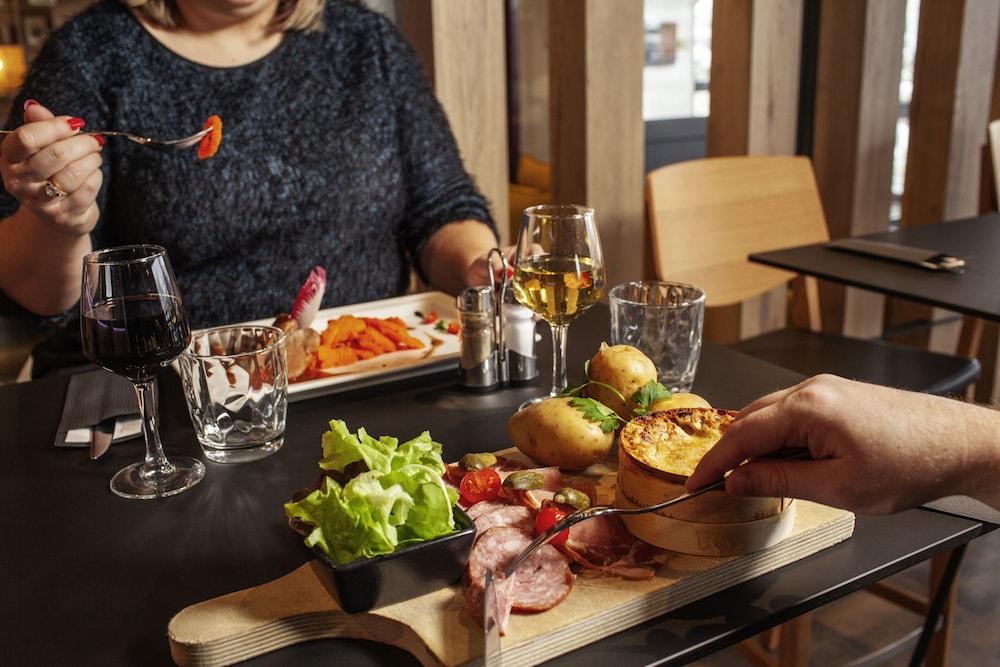 Ibis Pontarlier 39/65
