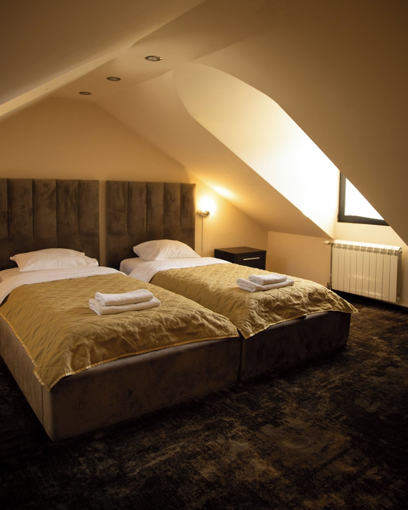 Family, Quadruple, King and Twin Beds
