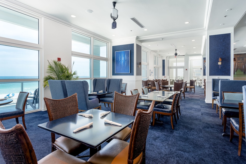 The Pensacola Beach Resort 43/74