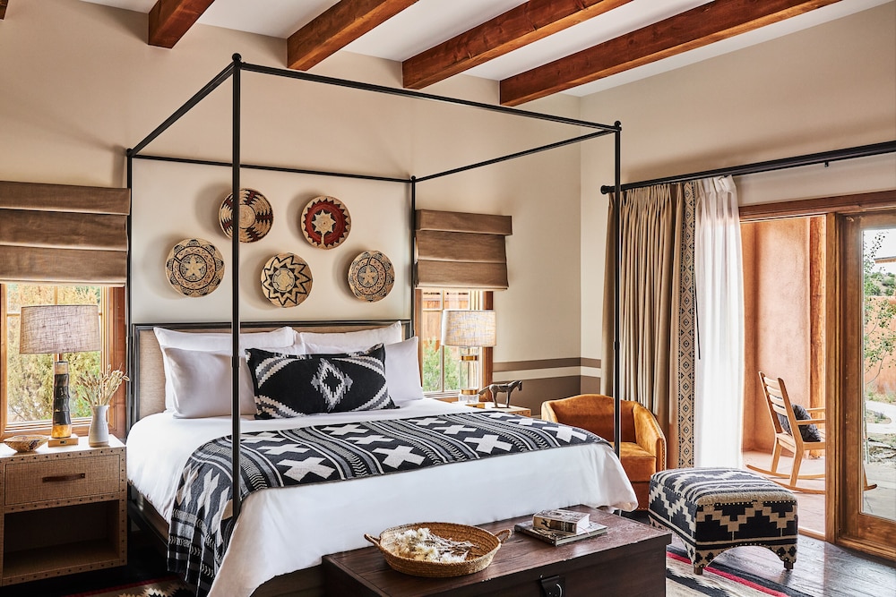 Bishops Lodge Ranch Resort And Spa 18/84