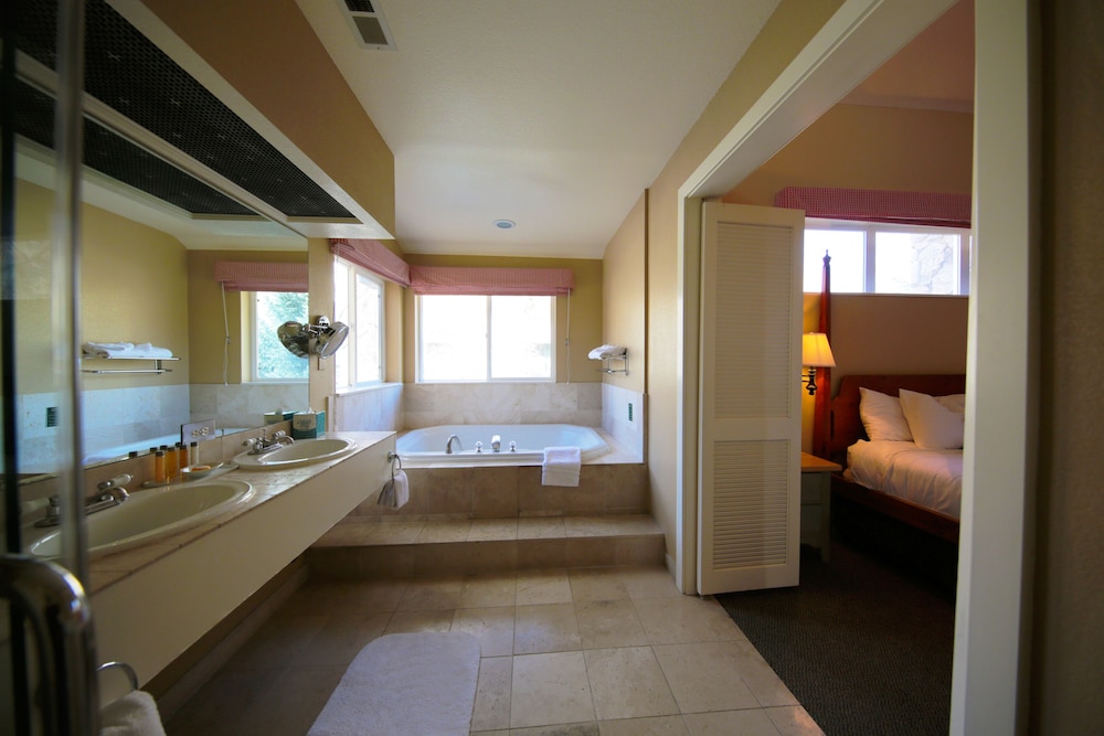 Homestead Resort 12/76