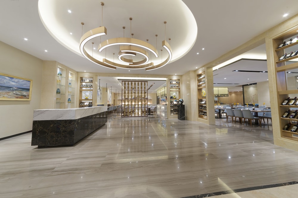 Huayou New Century Grand Hotel 4/50