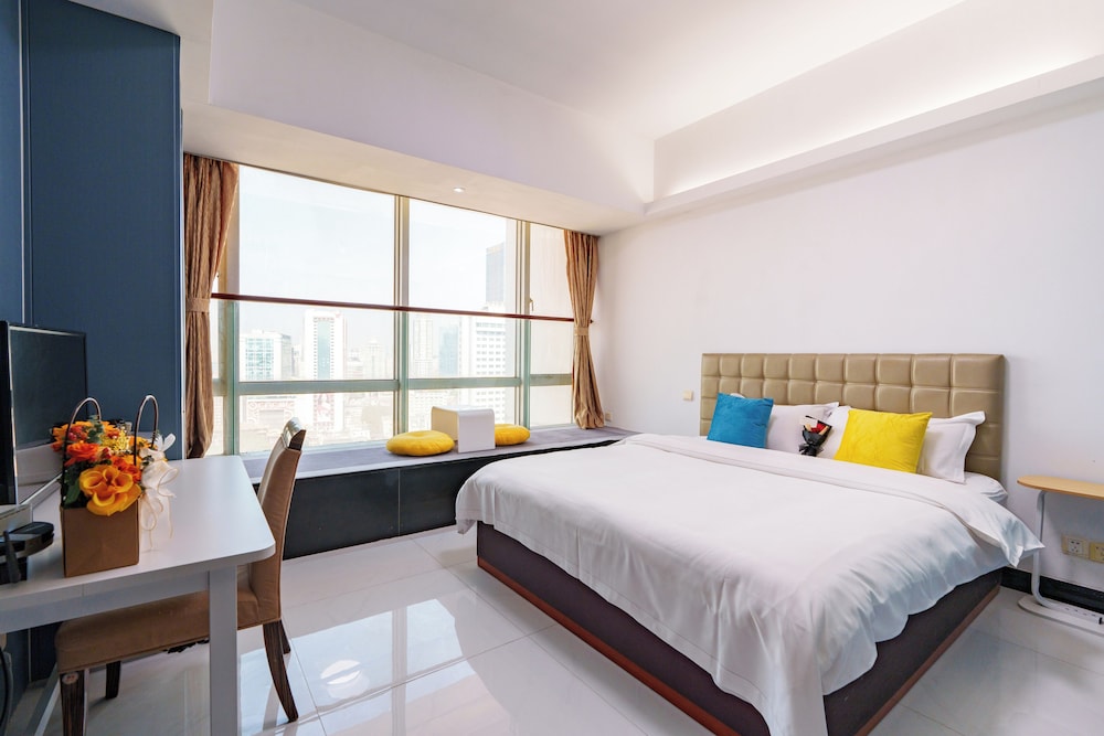 Sunny Private Apt Of Grand Continental 11/50