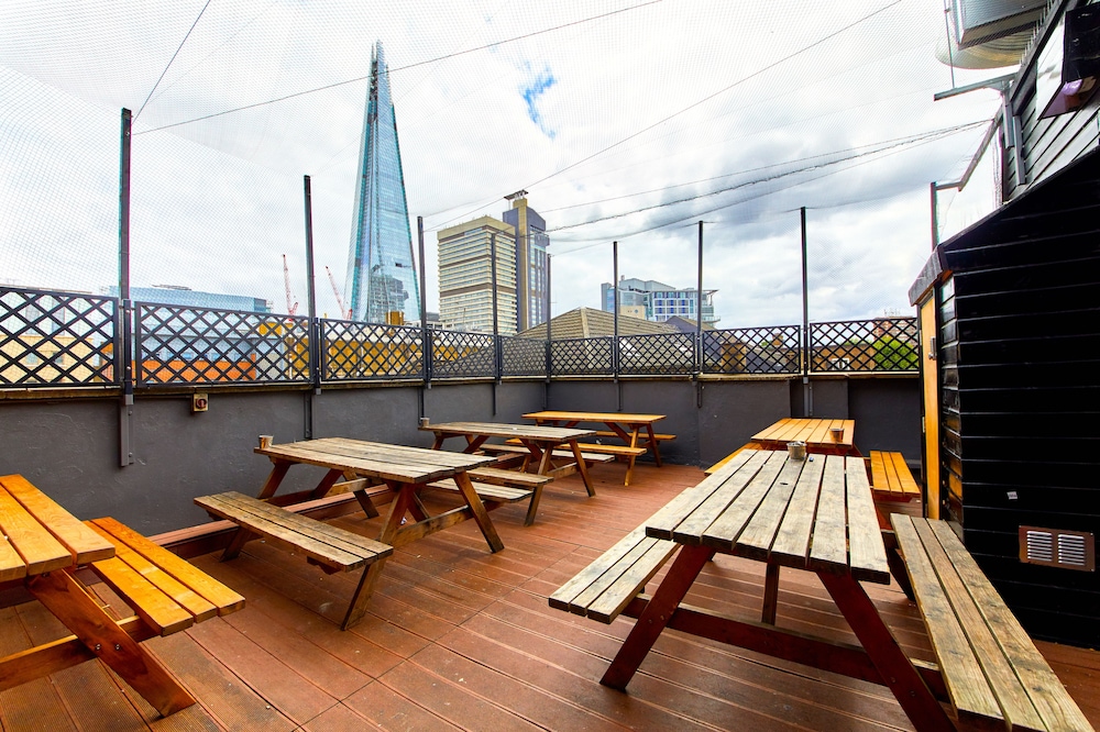 ST CHRISTOPHER'S INN OASIS - LONDON BRIDGE - FEMALE ONLY 21/33