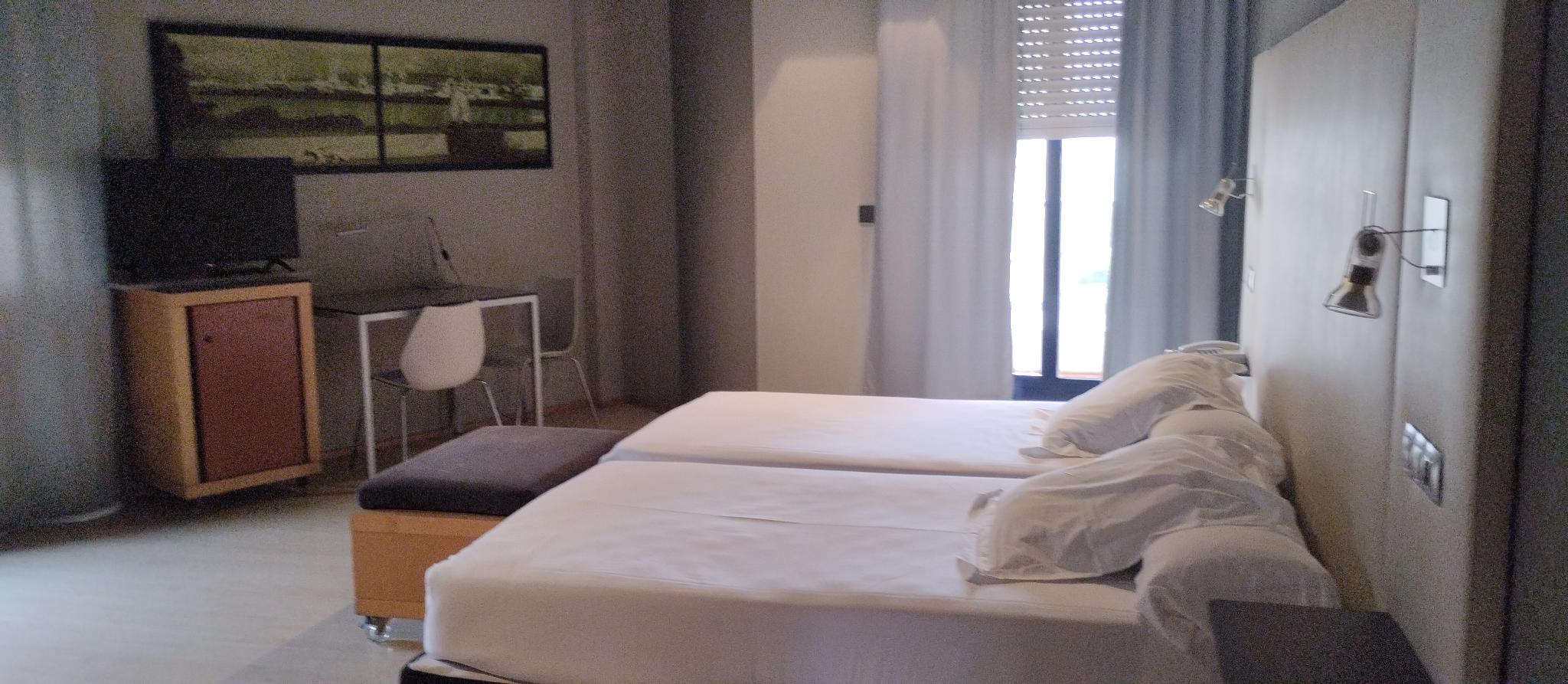Room, Double Bed