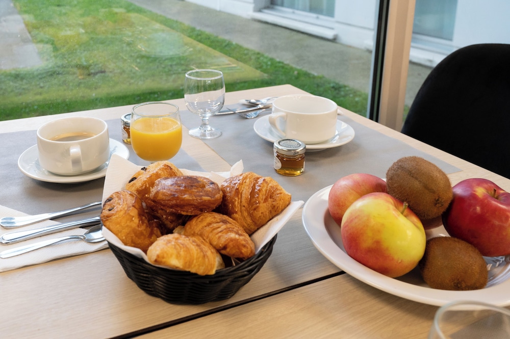 Nemea Toulouse Airport 58/65