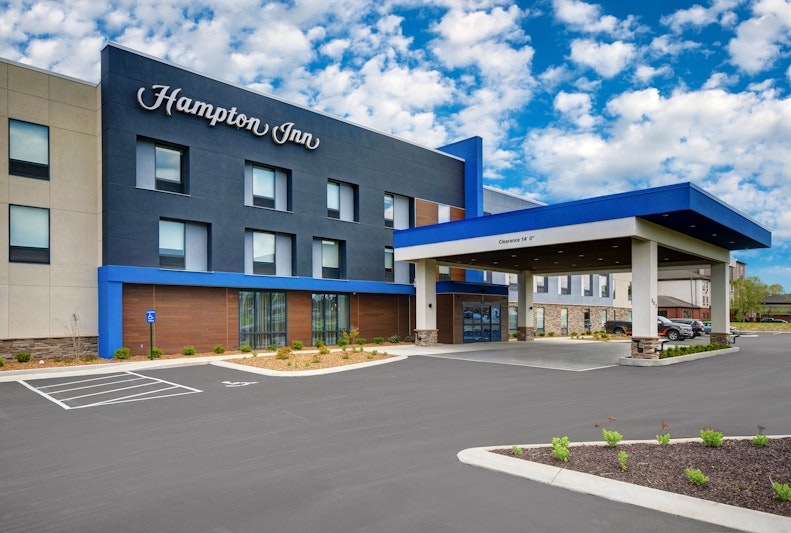Hampton Inn Cave City 2/24