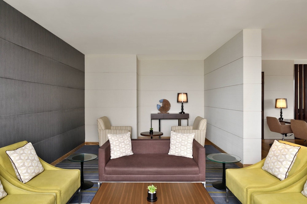 Courtyard By Marriott Bengaluru Outer Ring Road 18/50