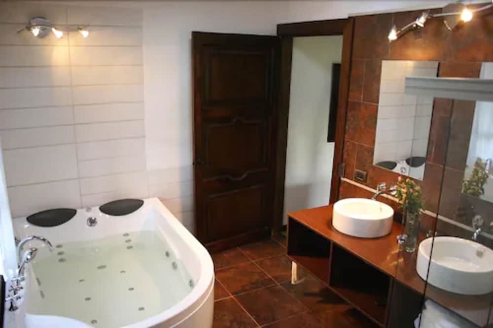 Hotel Campestre La Navarra 28/34