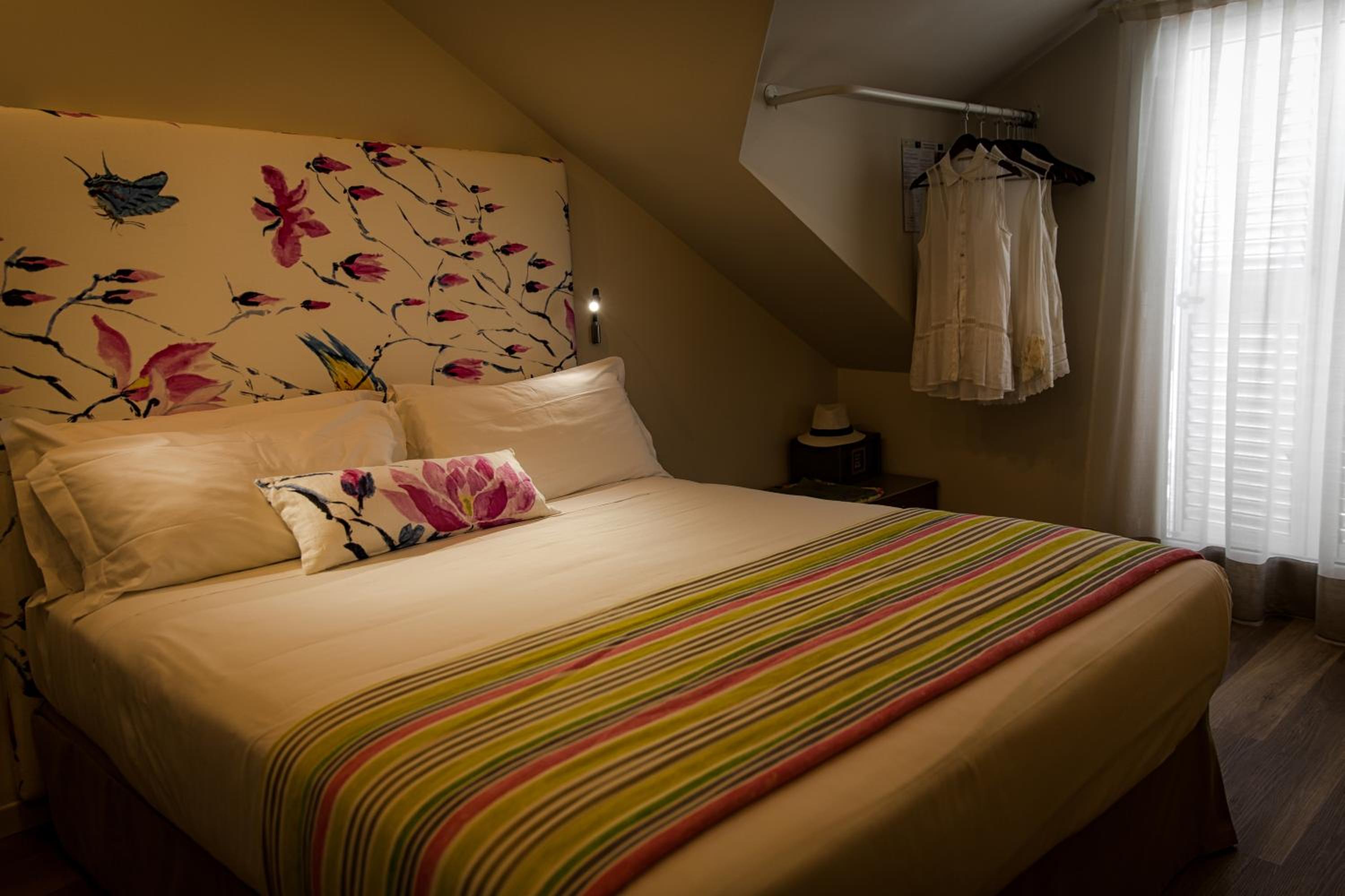 Standard, Double or Twin Bed