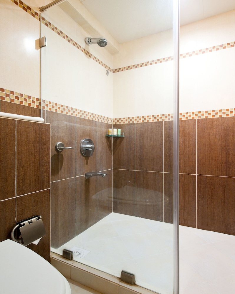 Grand Residency Service Apartment 3/40