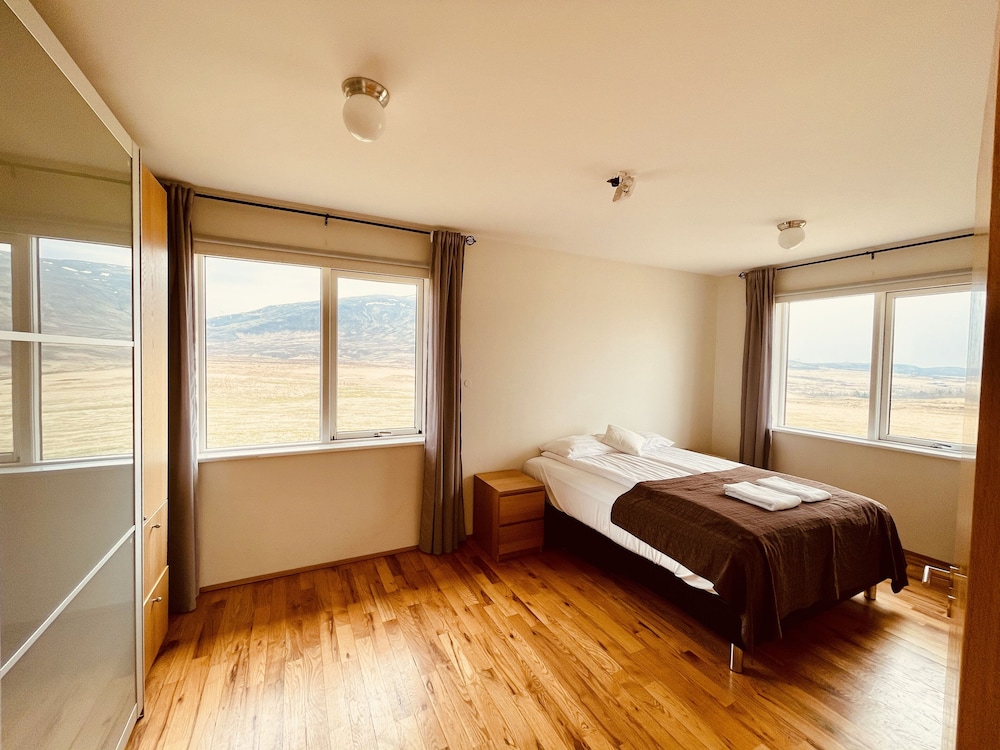 Hotel Borealis 5/50