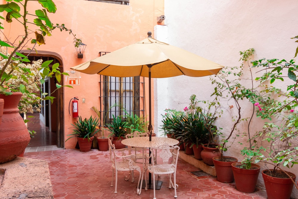 Hosteria Del Frayle 7/69