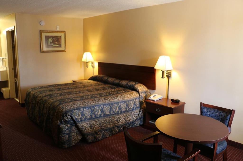 Room, King Bed