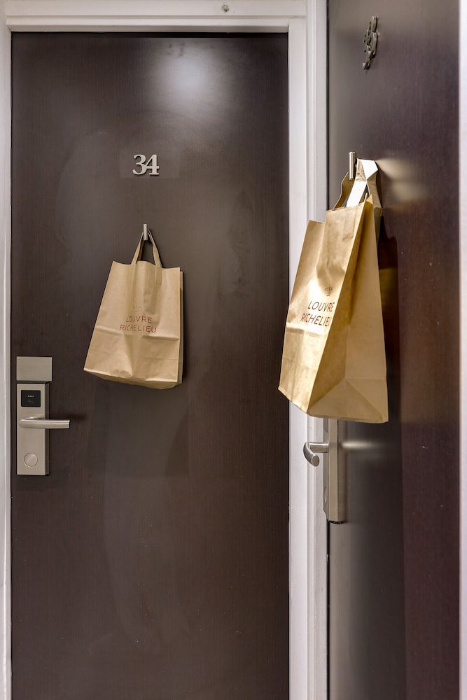 HOTEL LOUVRE RICHELIEU 42/54