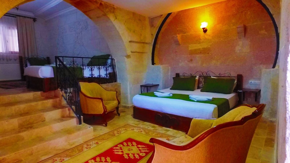 Kufe Hotel 7/47