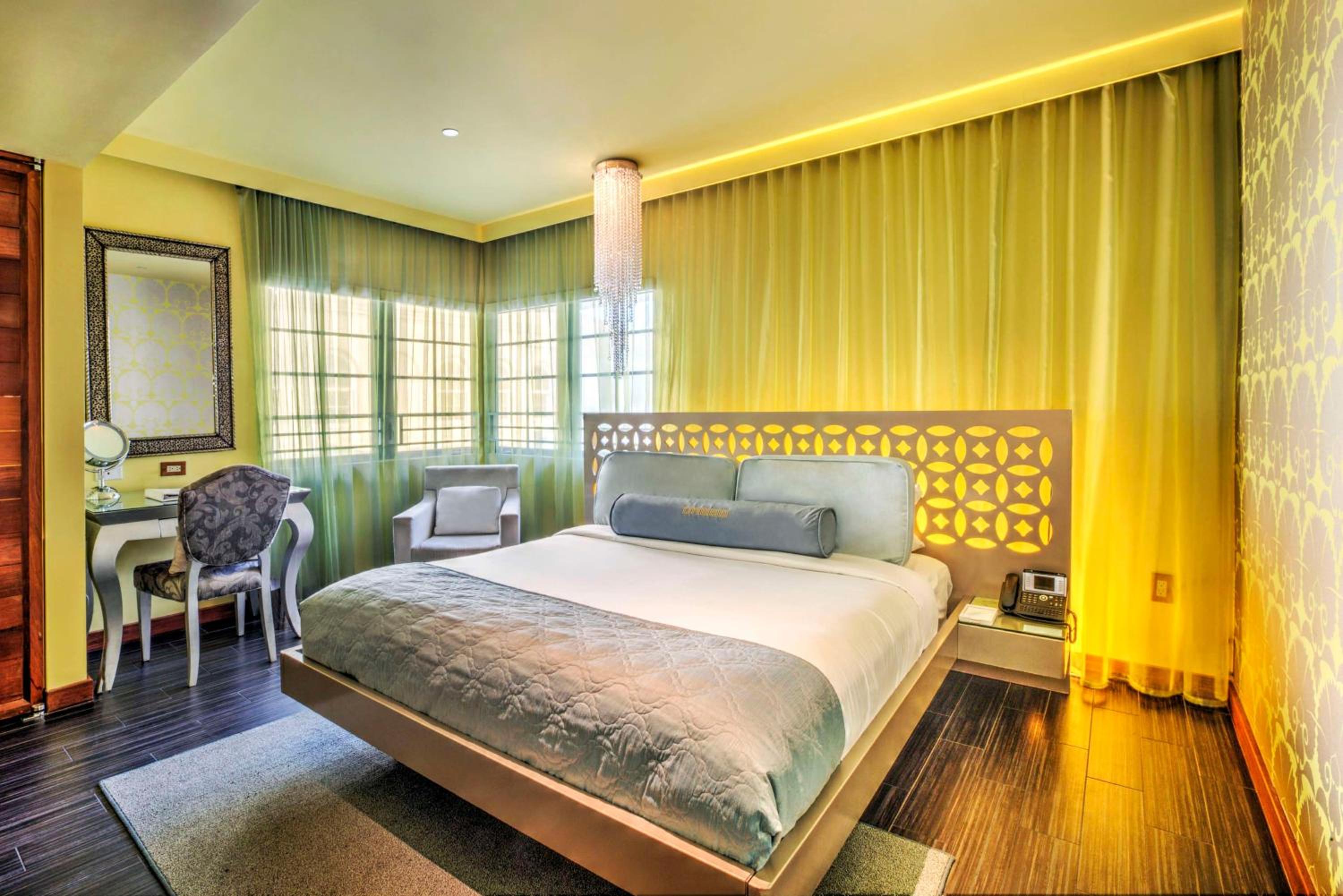 Sun, Suite، Dream South Beach by Hyatt 2/4