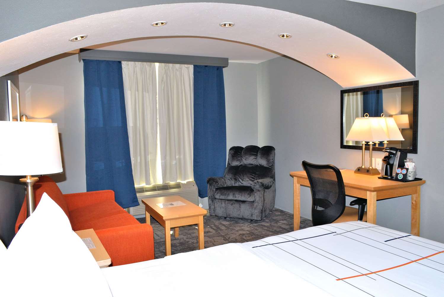 La Quinta Inn & Suites by Wyndham Rochester Mayo Clinic S 18/27