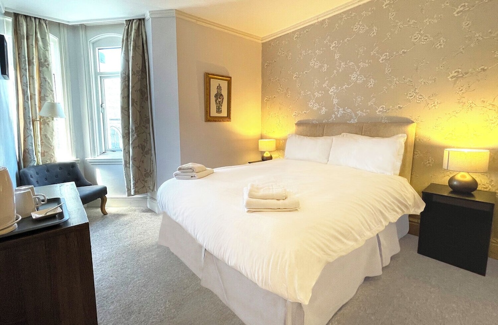 STANDARD, DOUBLE BED